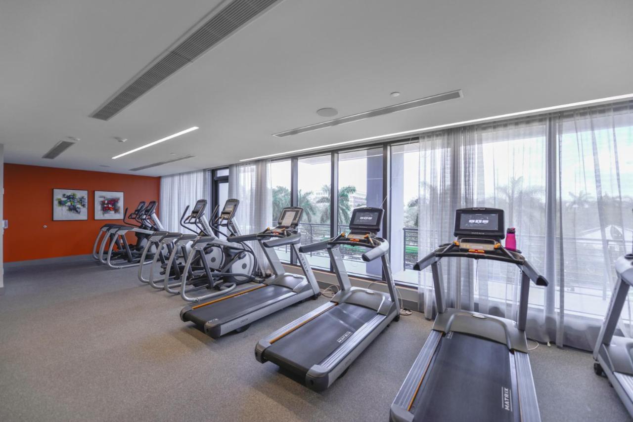 Cozy 1- 1 Bedroom Steps From Downtown Doral Park ไมอามี ภายนอก รูปภาพ