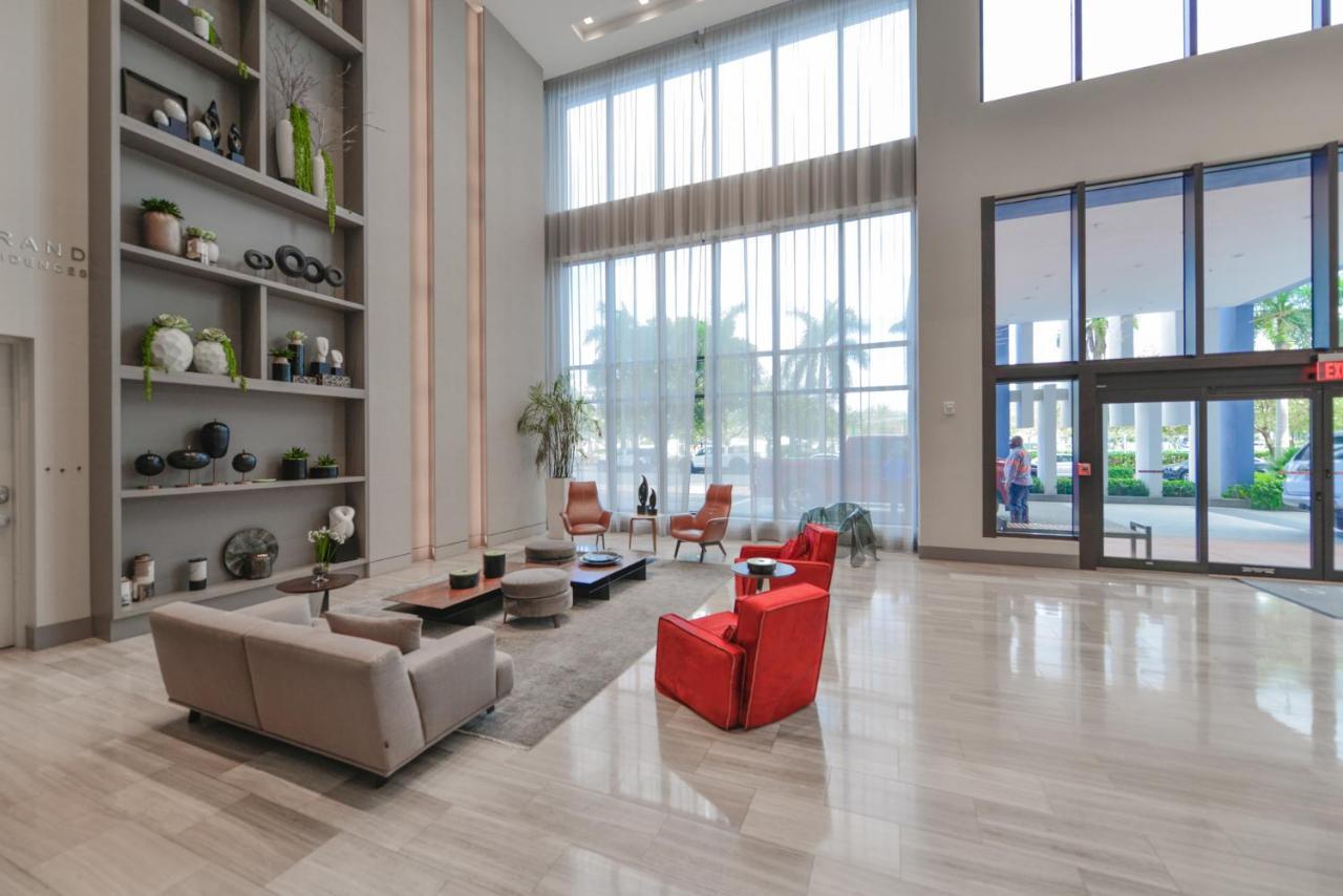 Cozy 1- 1 Bedroom Steps From Downtown Doral Park ไมอามี ภายนอก รูปภาพ